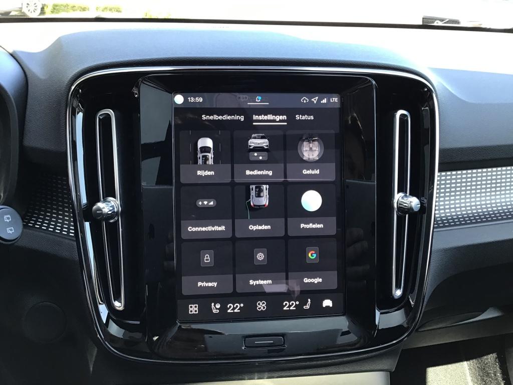 Volvo Ex40 extended range ultra dark europa