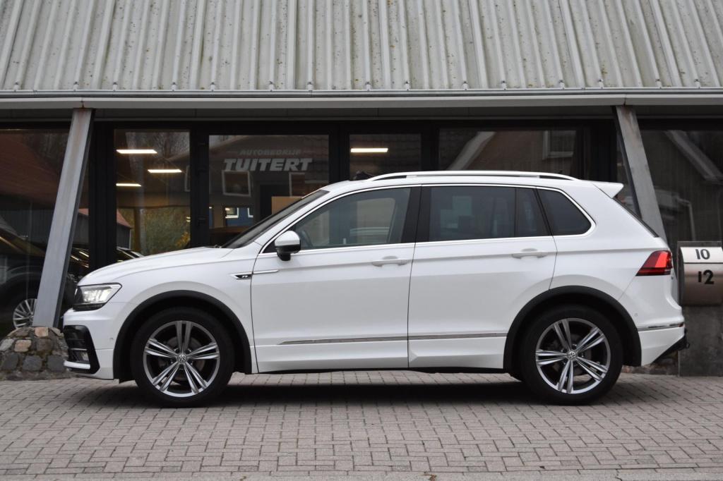 Volkswagen Tiguan 1.5 tsi act r-line | trekhaak | camera | dealer onderhoud
