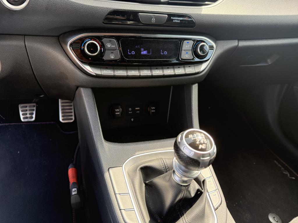 Hyundai I 30 i30 1.4 t-gdi n line 5 fastback! rijklaar!