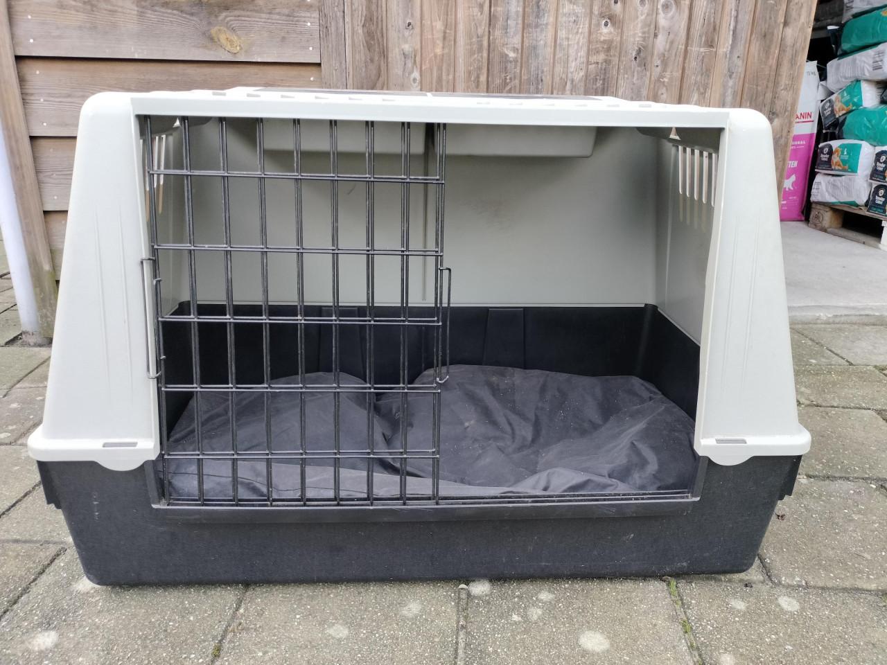 Autokennel voor de hond groot