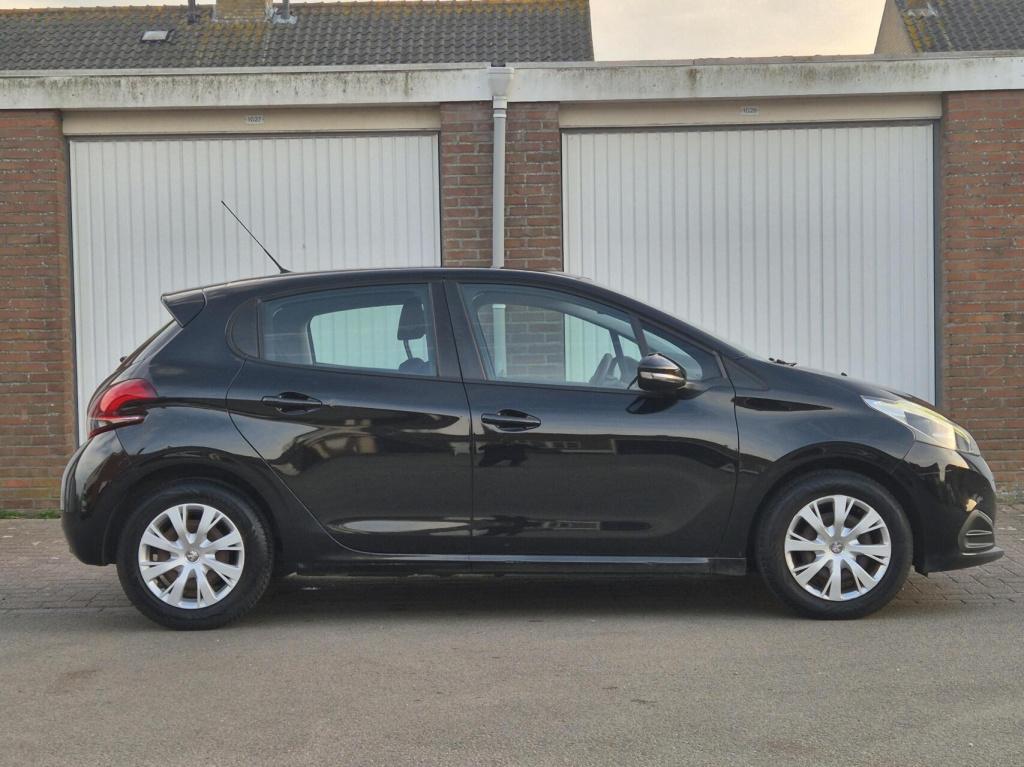 Peugeot 208 1.2 vti active