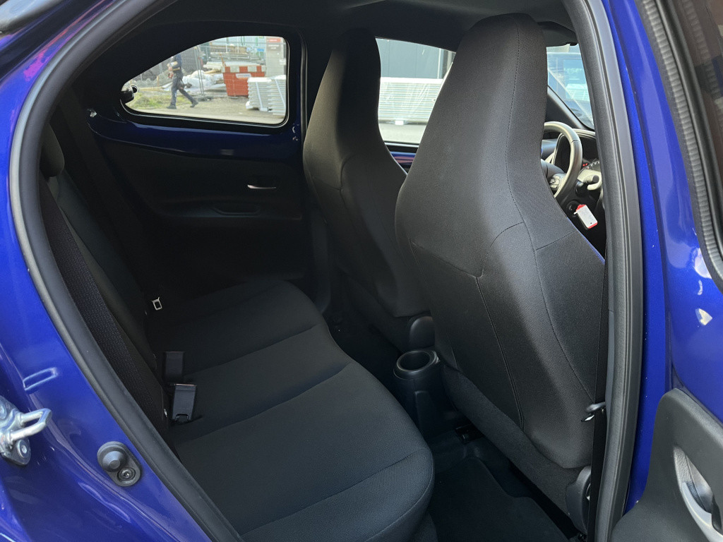 Toyota Aygo x 1.0 vvt-i mt pulse | camera | stoelverw. | carplay