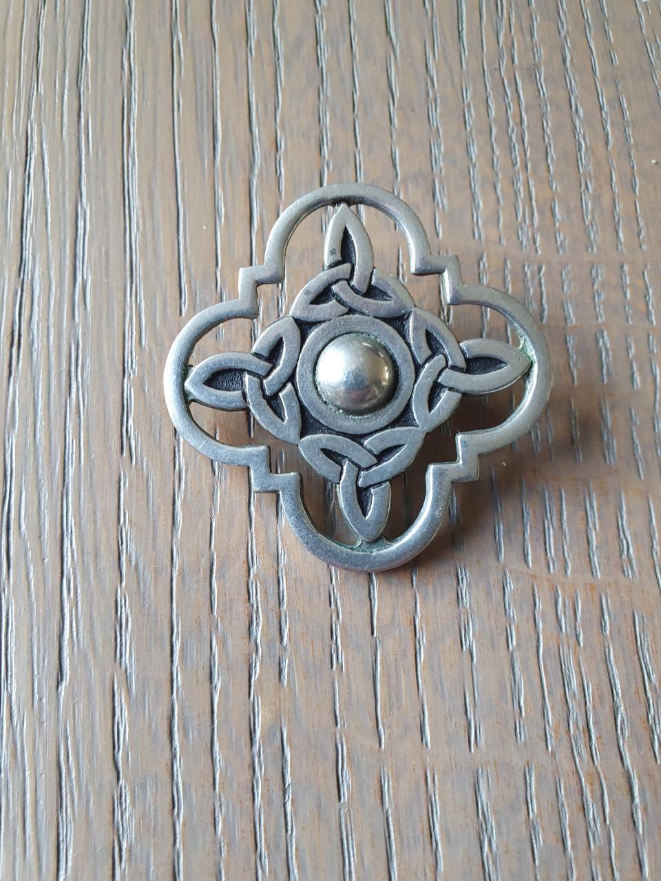 Jorgen Jensen broche