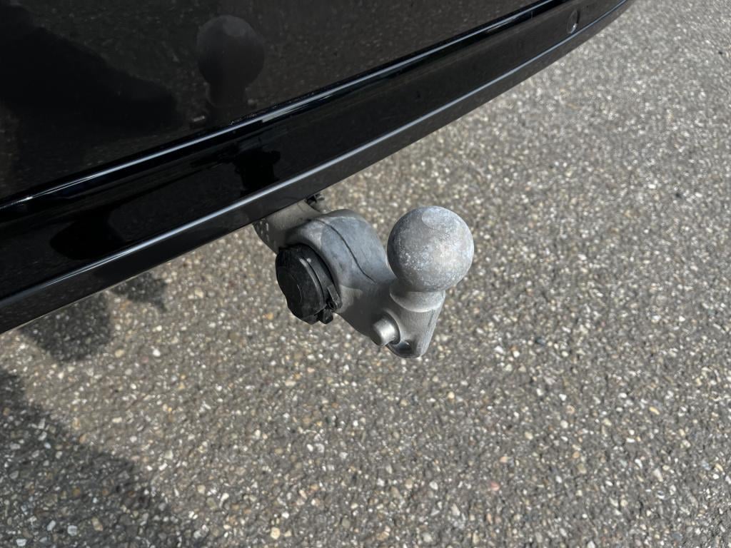 Volvo XC90 2.0 t8 plug-in hybrid awd ultimate dark | luchtvering | bowers &