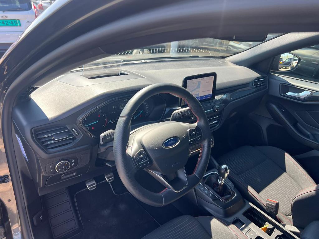 Ford Focus 1.0 ecoboost hybrid 125pk st line x , trekhaak , carplay , camer
