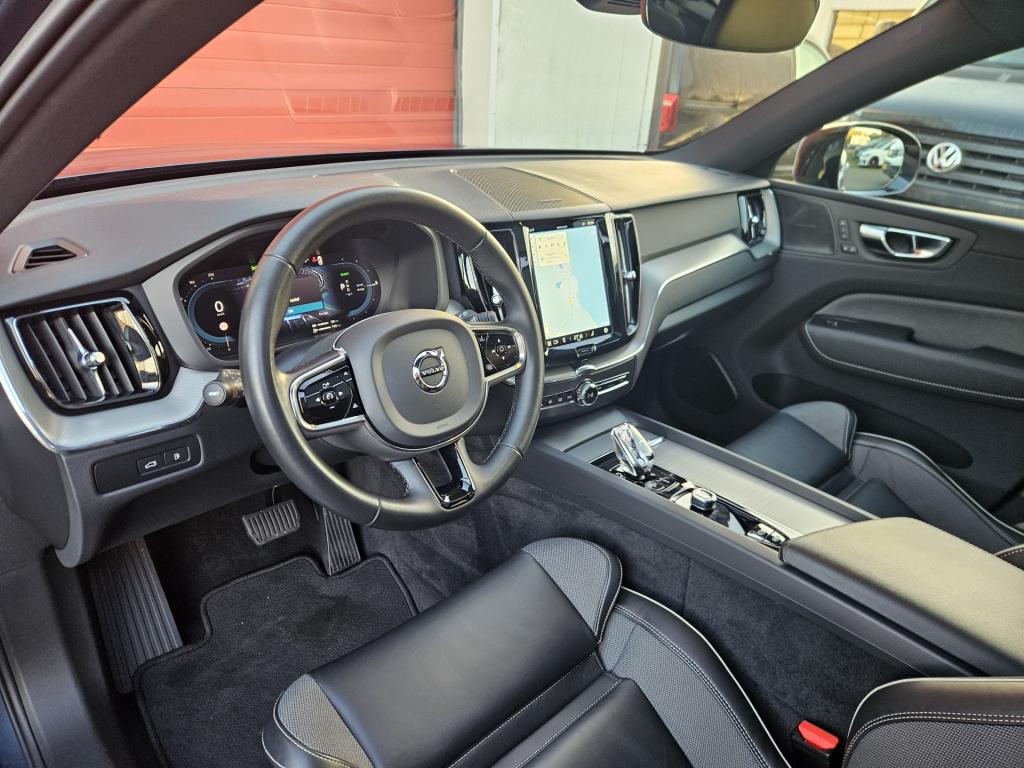 Volvo XC60 2.0 t8 plug-in hybrid awd ultimate dark r-design | luchtvering |