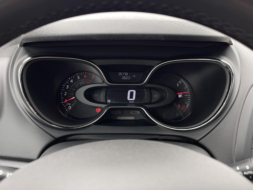 Renault Captur 0.9 tce bose | navigatie | camera | achterbank verstelbaar |