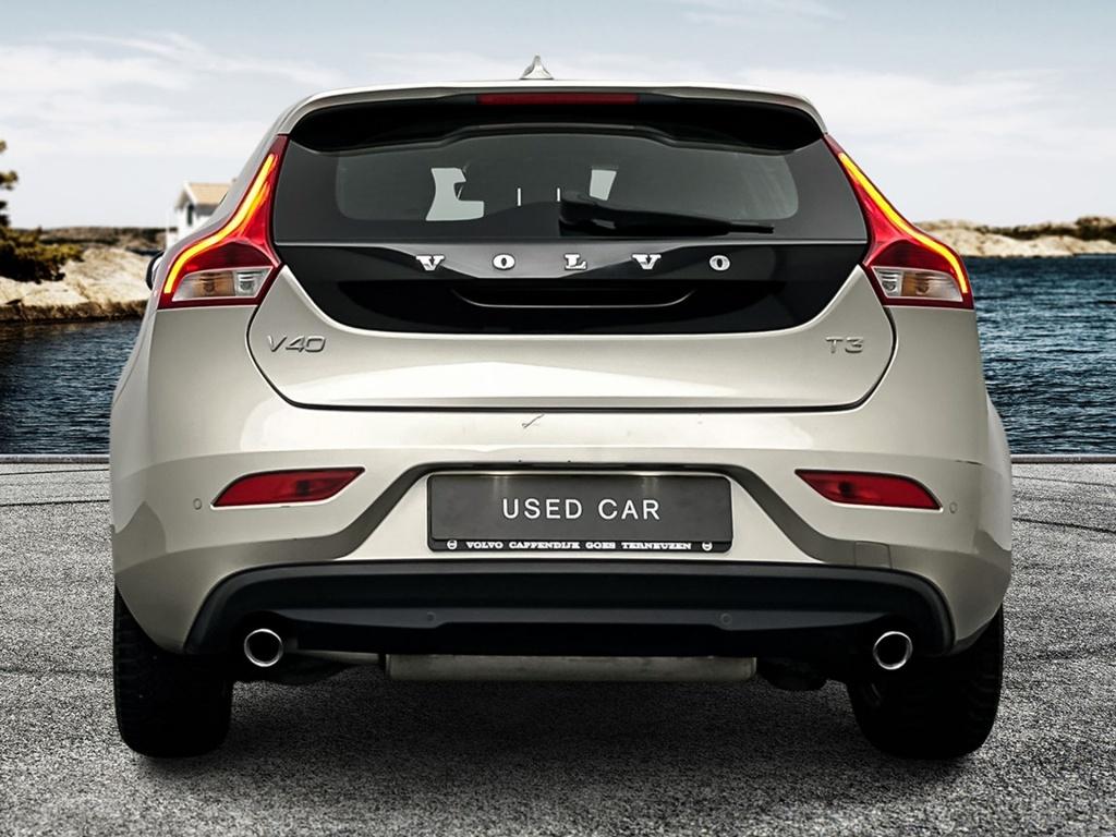 Volvo V40 2.0 t3 nordic+ | standkachel | stoelverwarming | cruise control |