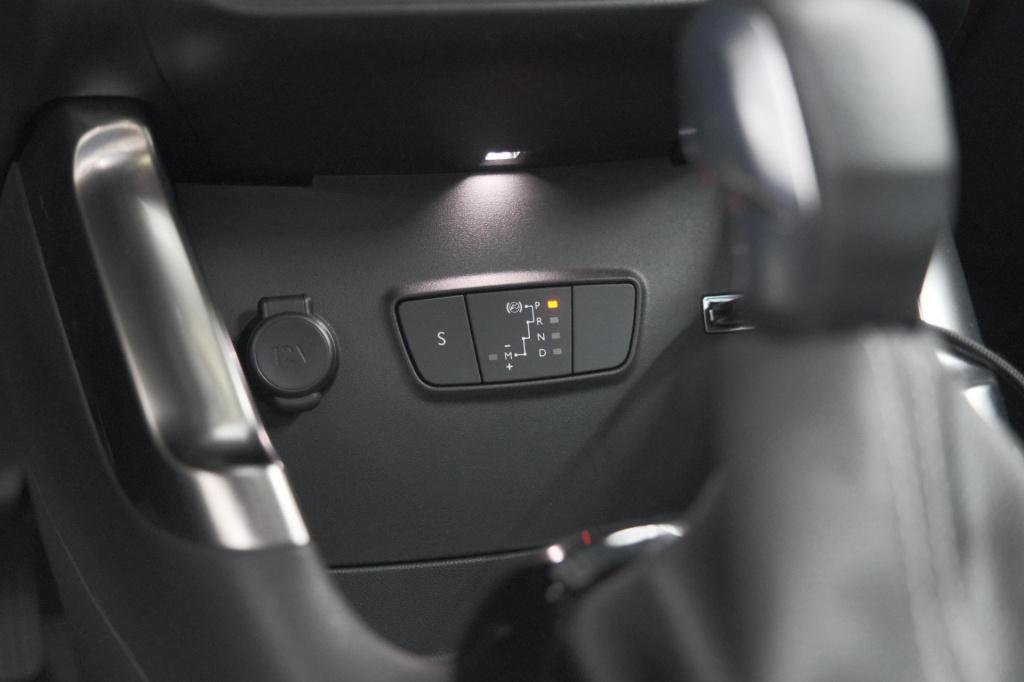 Citroen C3 Aircross puretech 130 eat6 feel | camera | climate control | app