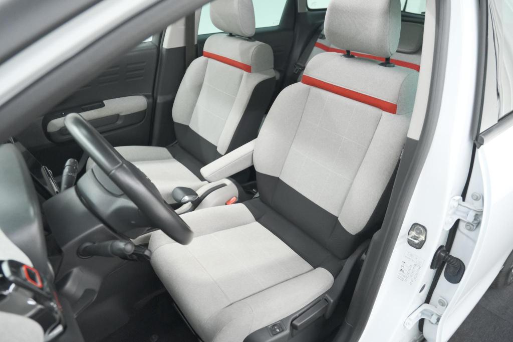 Citroen C3 Aircross puretech 130 eat6 s&s shine | panoramadak | allseason b