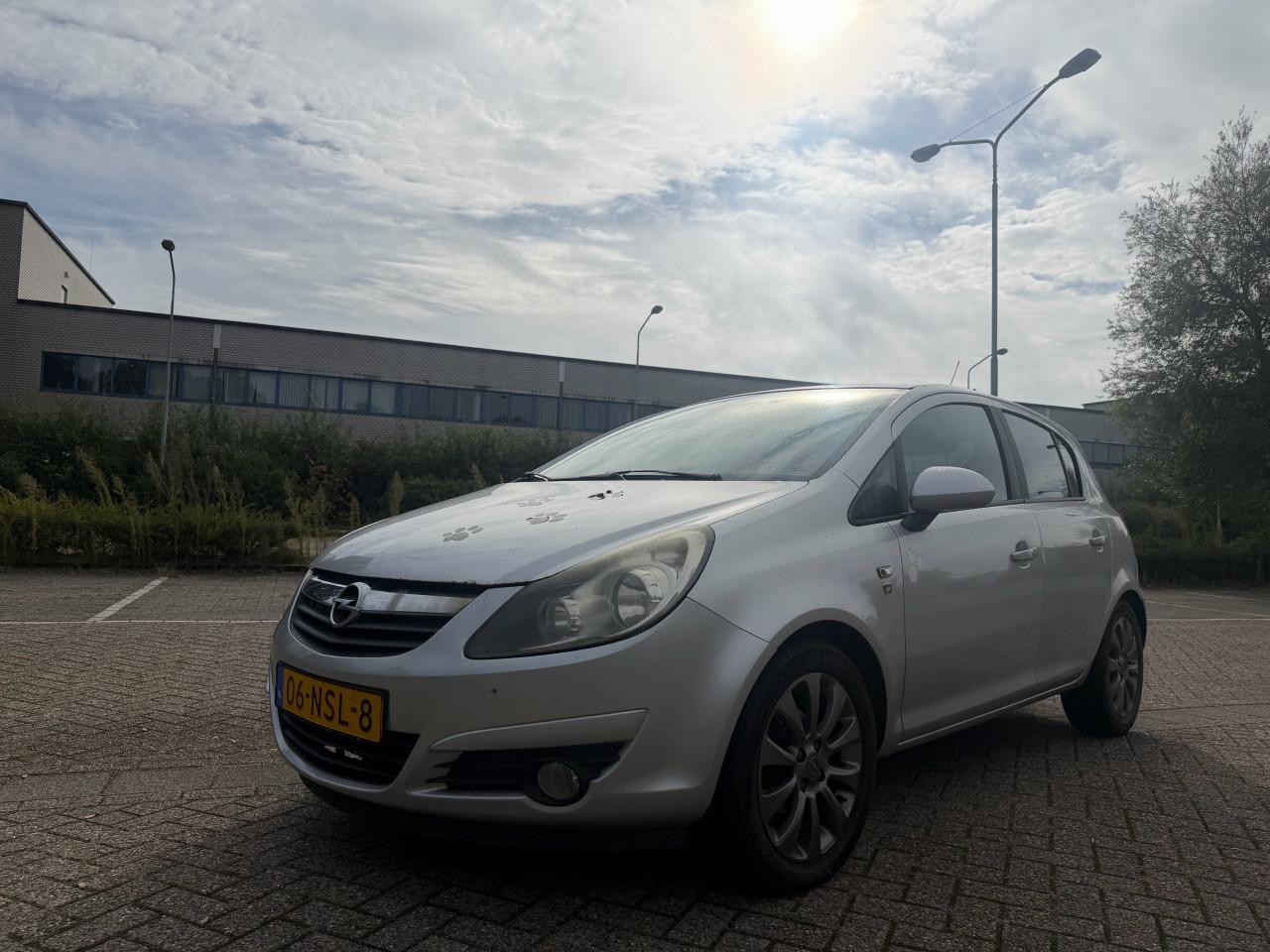 Opel Corsa 1.2 Edition | 5 DRS | Airco| Trekhaak | Apk | Nap | Elektr ramen