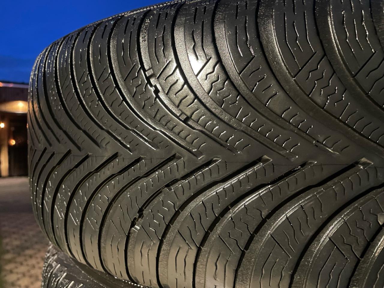 Originele VW velgen 205 65 16 met winterbanden