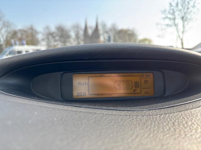 Citroen C5 berline 1.8-16v cool tech | airco | trekhaak | parkeerhulp voor 