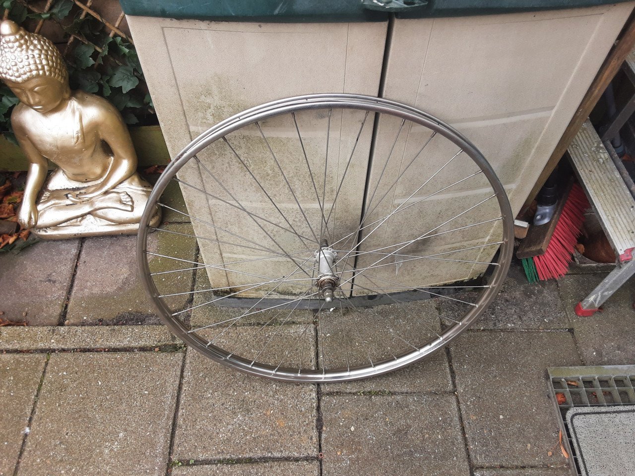 28 1/2 inch r.v.s  oma fiets voorwiel
