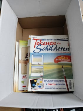 Tekenen, boekjes, verf ed.