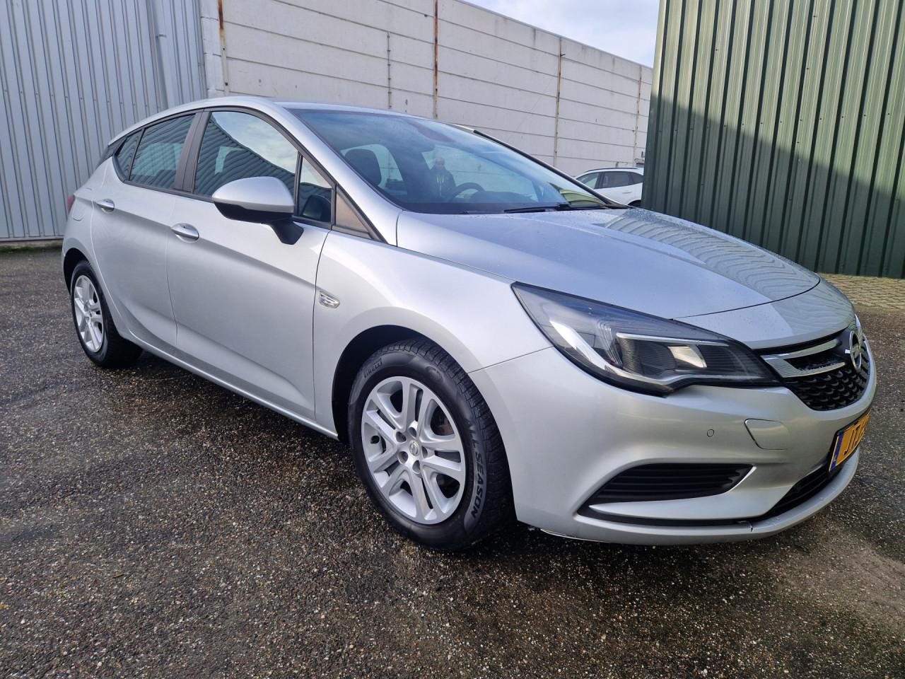 Opel Astra 1.6 CDTI Innovation