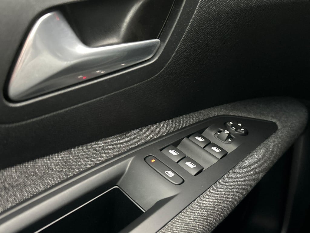 Peugeot 3008 1.2 active business | navigatie | climate control | camera | a
