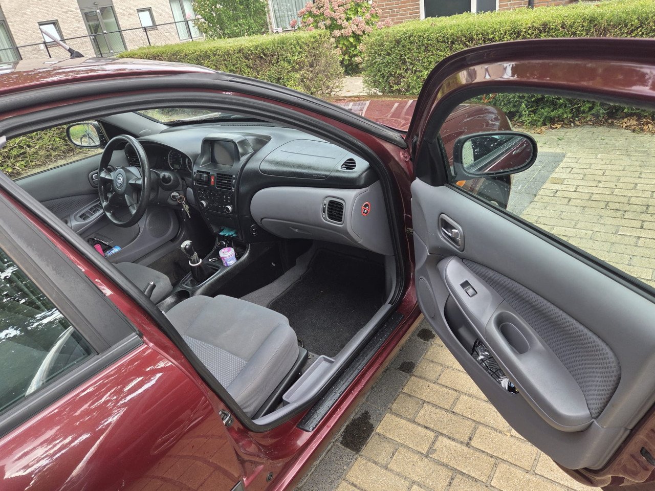 Nissan Almera 1,5 / 2003