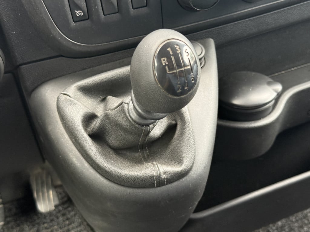 Renault Master t35 2.3 dci l2h2 | nl-auto | 1e eig | navi | cruisec. | trek