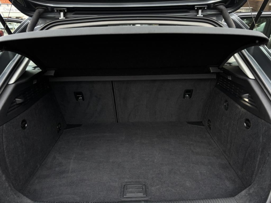 Audi A3 sportback s-tronic 1.4 tfsi ambiente pro line plus