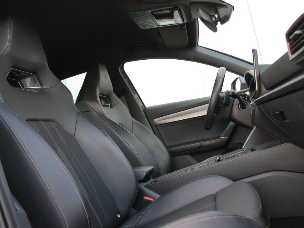 Cupra Formentor 1.4 e-hybrid 245pk | acc | 360 graden camera | trekhaak