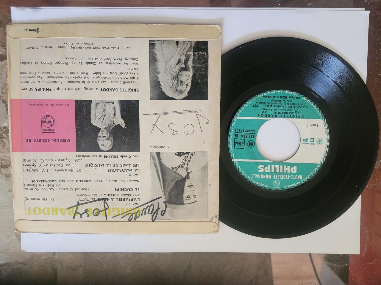 Brigitte Bardot vinyl "7" 5x