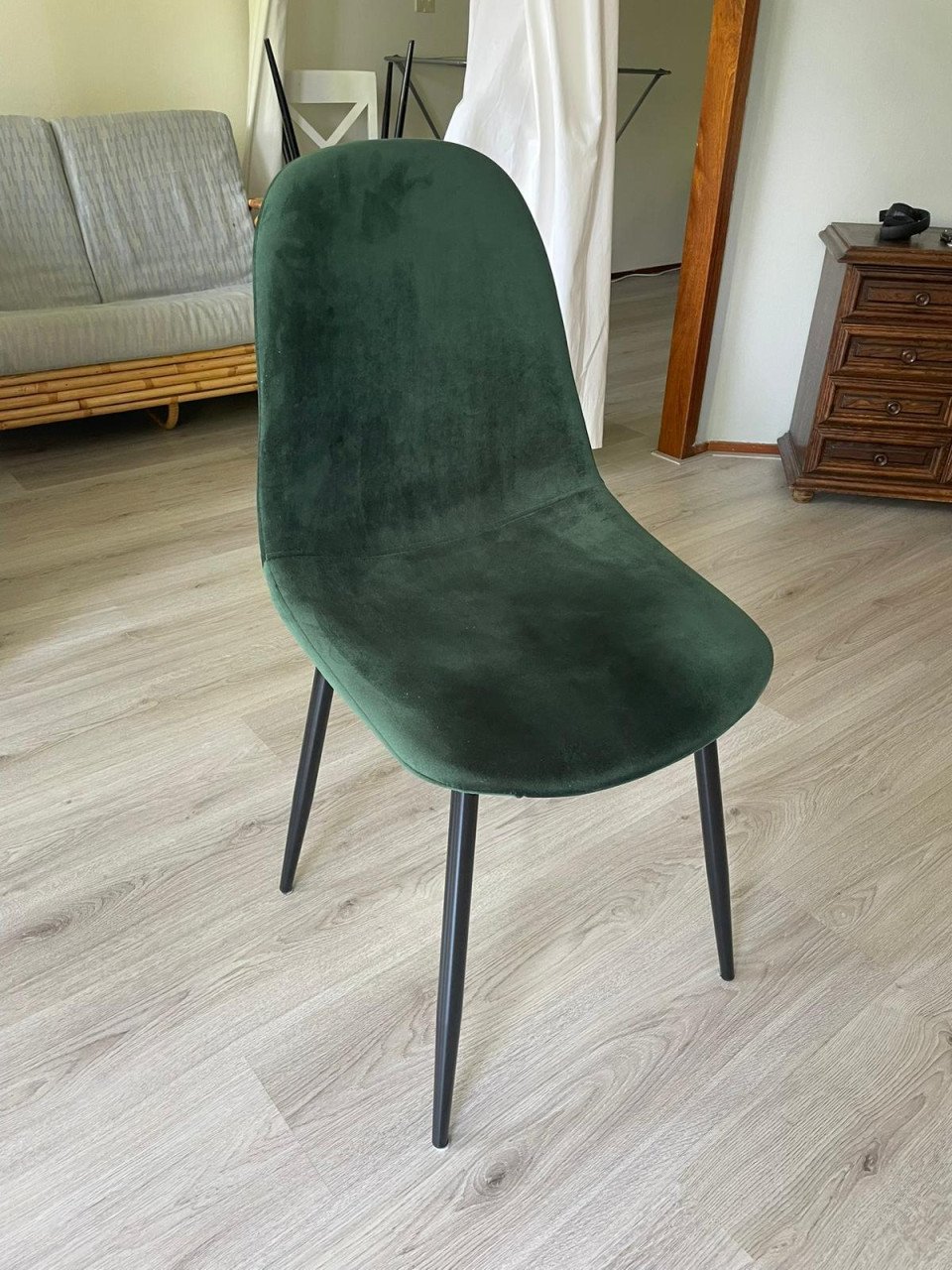 4 mooie eetkamerstoelen