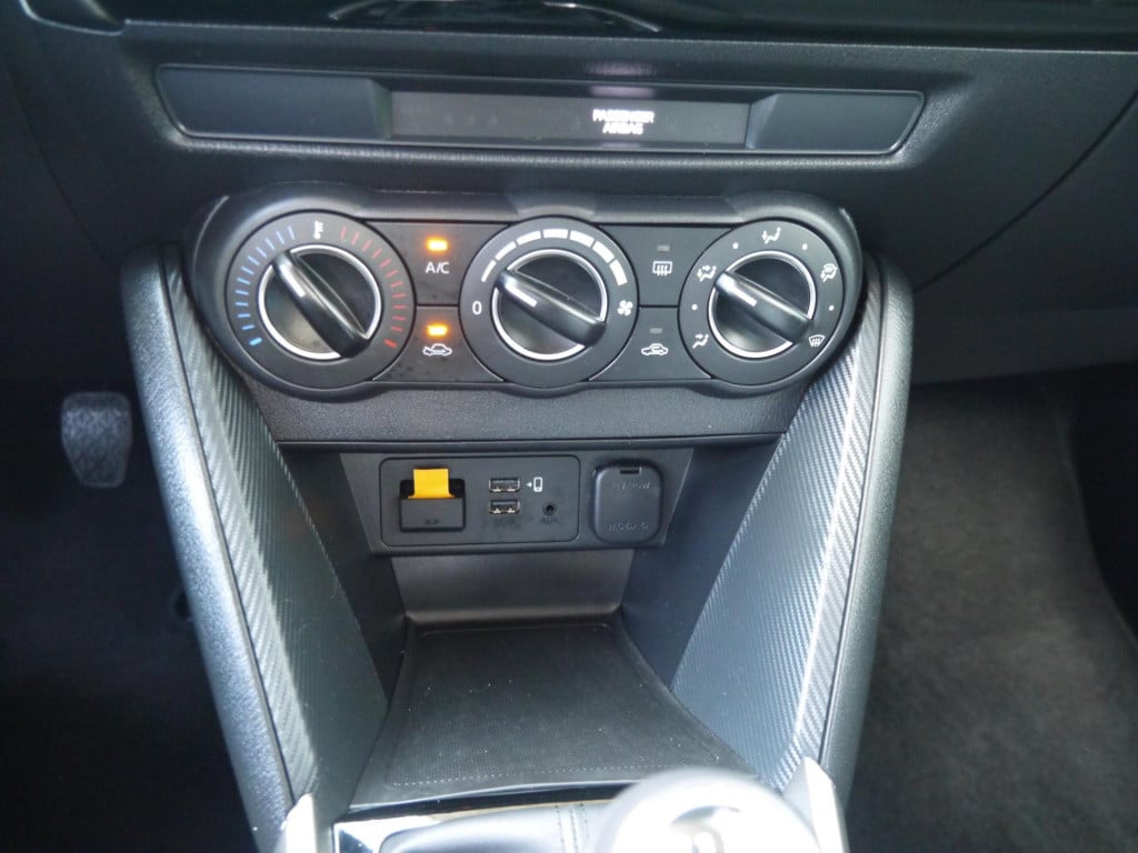 Mazda 2 1.5 skyactiv-g sportive|rijklaar