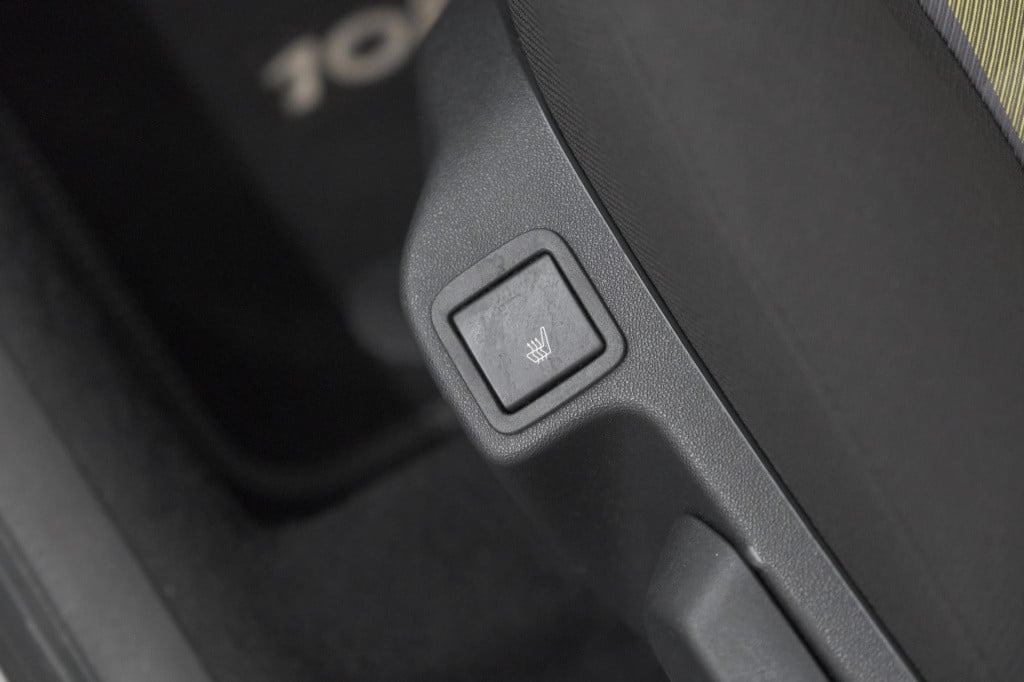 Peugeot 108 1.0 e-vti collection top! | elektrisch vouwdak | apple carplay 
