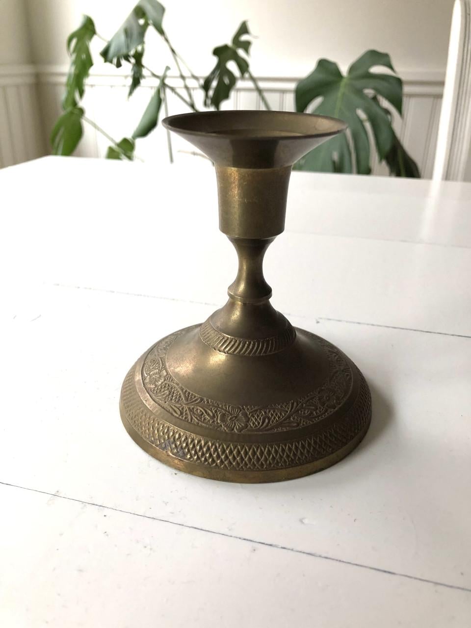 Mooie brocante bewerkte messing kandelaar