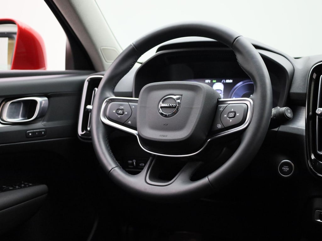 Volvo XC40 1.5 t5 recharge inscription expression | navigatie | camera | cl