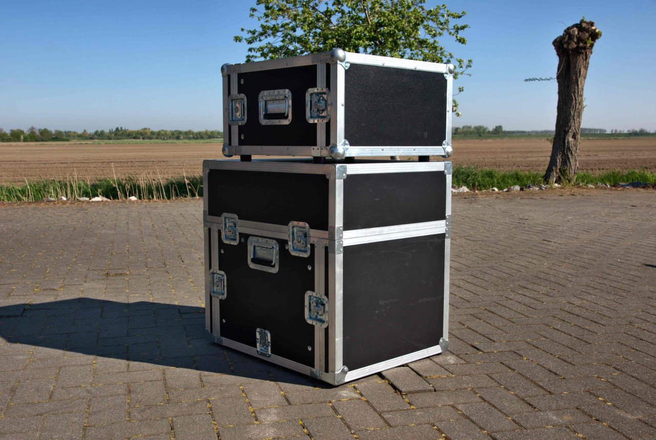 Te koop flightcase 19"  (tape rack)