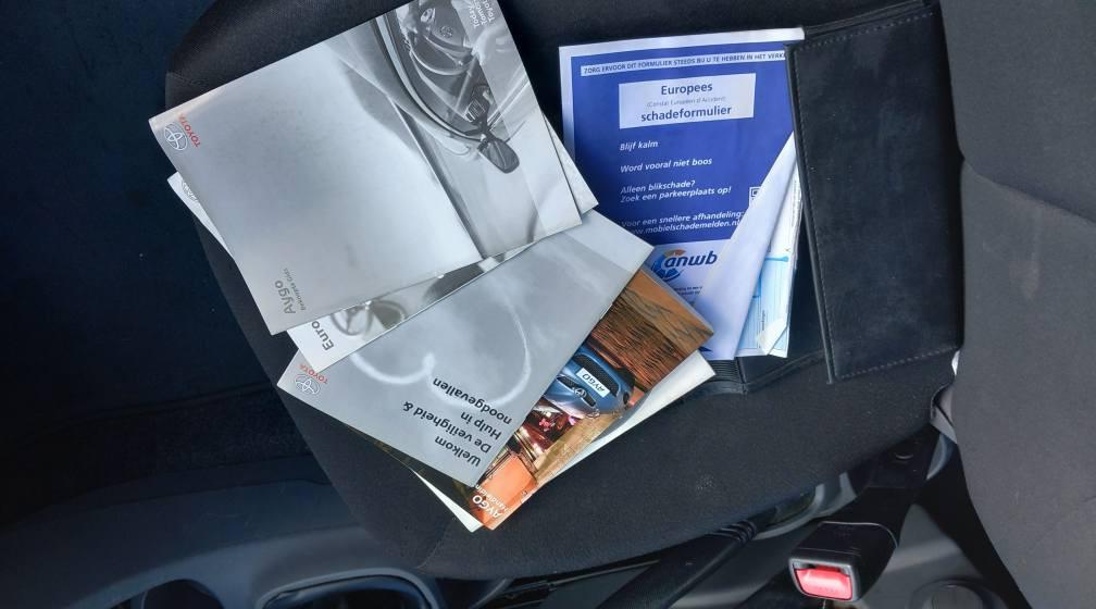 Toyota Aygo 1.0 12v Access 5deurs bj:2010 airco apk 9-2026 !!!