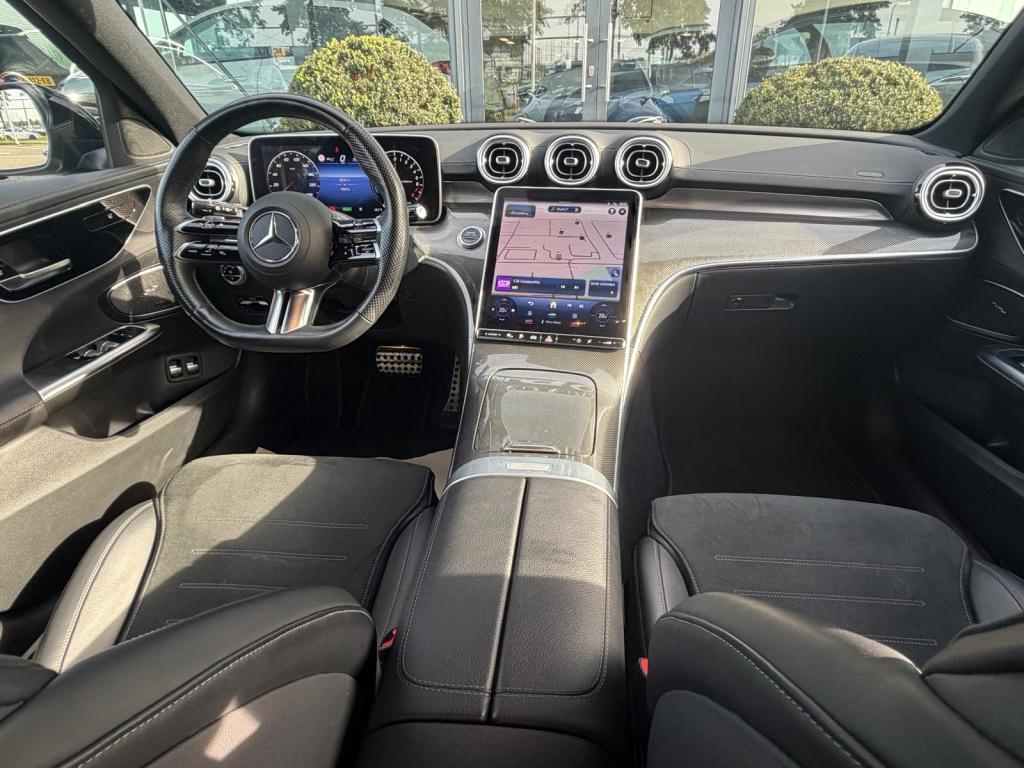 Mercedes-Benz C-Klasse estate 300 e amg line l panoramadak l led l mbux l d