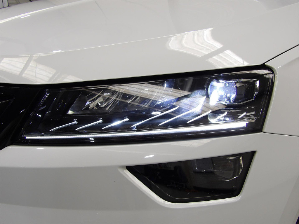 Skoda Karoq 1.5 tsi act greentech 150pk dsg-7 sportline business