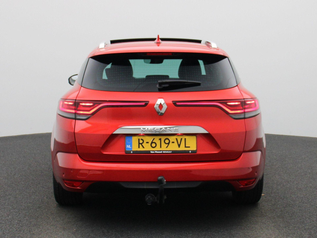 Renault Megane 1.3 tce intens | automaat | lmv | trekhaak | stoel verwarmin