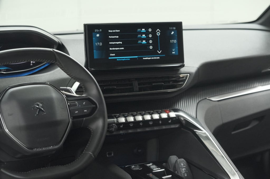 Peugeot 5008 puretech 130 eat8 active pack | 7 zitplaatsen | camera | apple