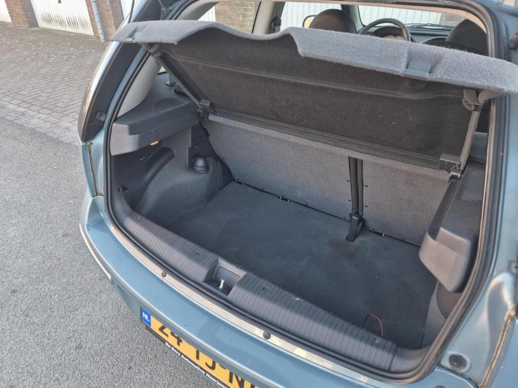 Opel Corsa 1.2-16v silverline / origineel nl / airco