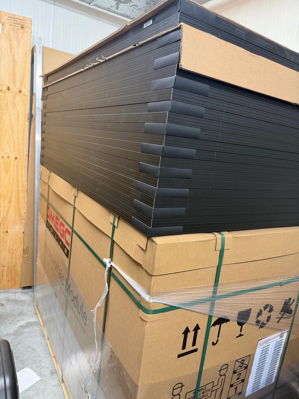 Nieuwe DMEGC 410WP zonnepanelen