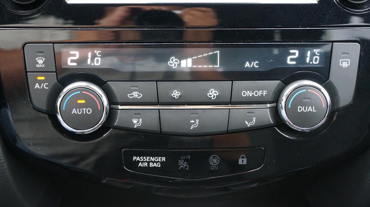 Nissan Qashqai 1.2 N-Connecta rijklaar incl garantie
