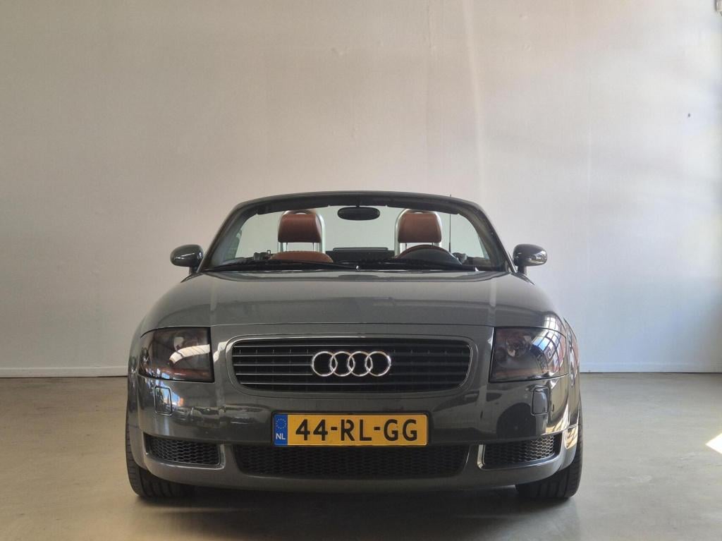Audi TT roadster 1.8 5v turbo quattro / liefhebbersauto / baseball stiksels