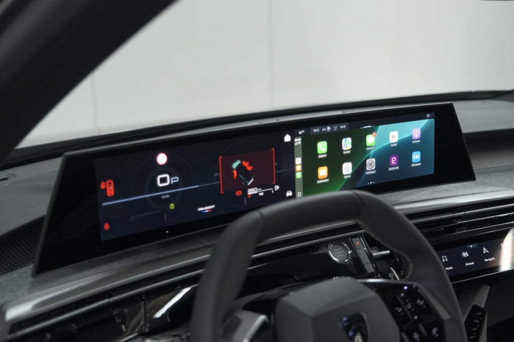 Peugeot 5008 hybrid 145 e-dcs6 gt | panoramadak | camera | elektrische acht