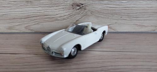 Alfa Romeo Giulietta spider van Metosul