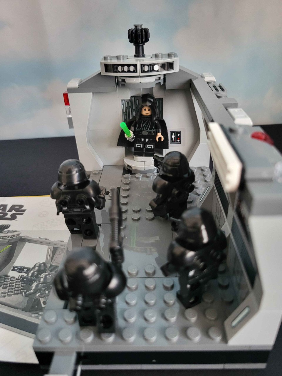 Lego Star Wars 75324 Dark Trooper Attack + 1 D-Trooper extra