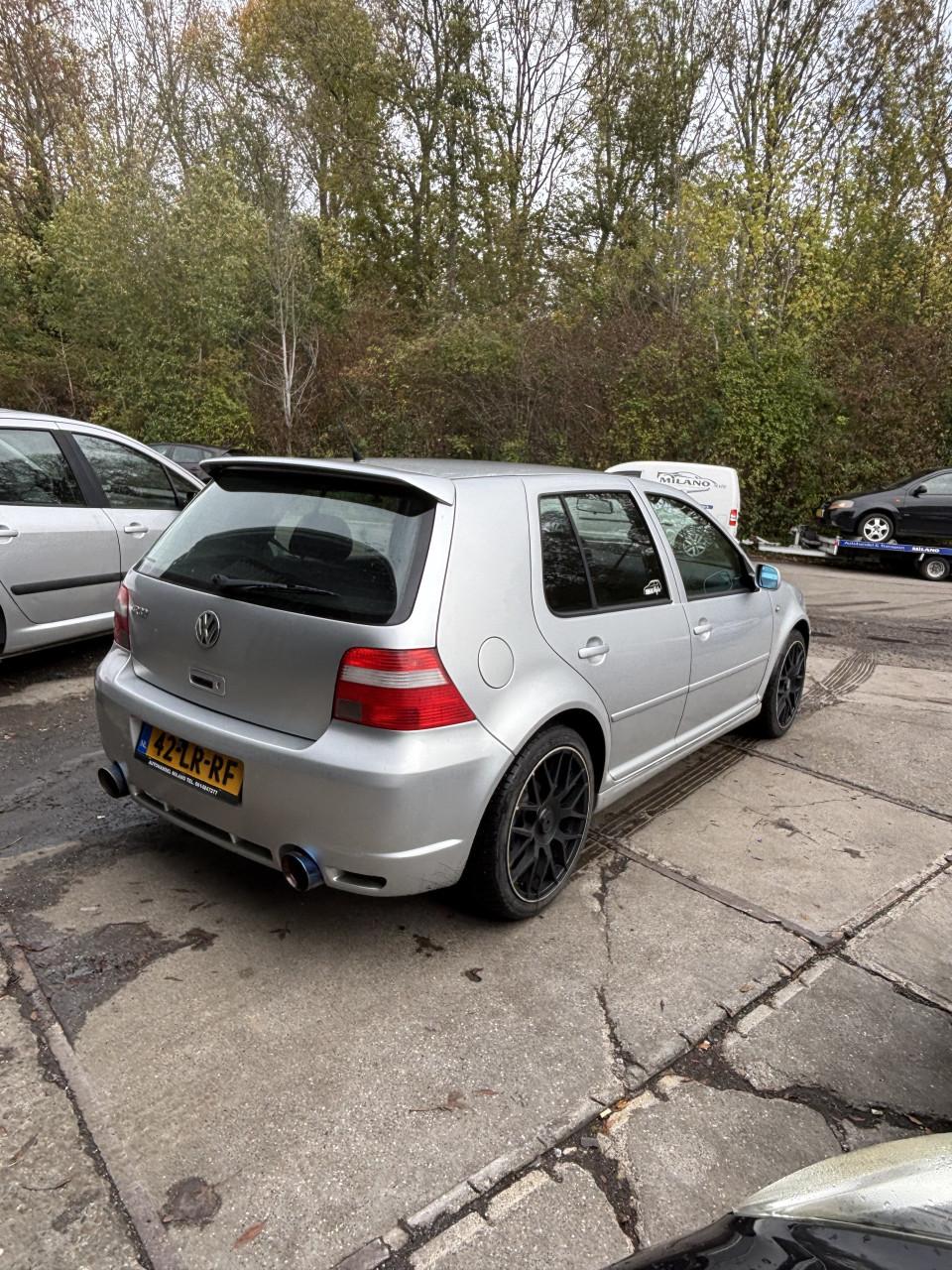 Volkswagen golf voljaar apk!