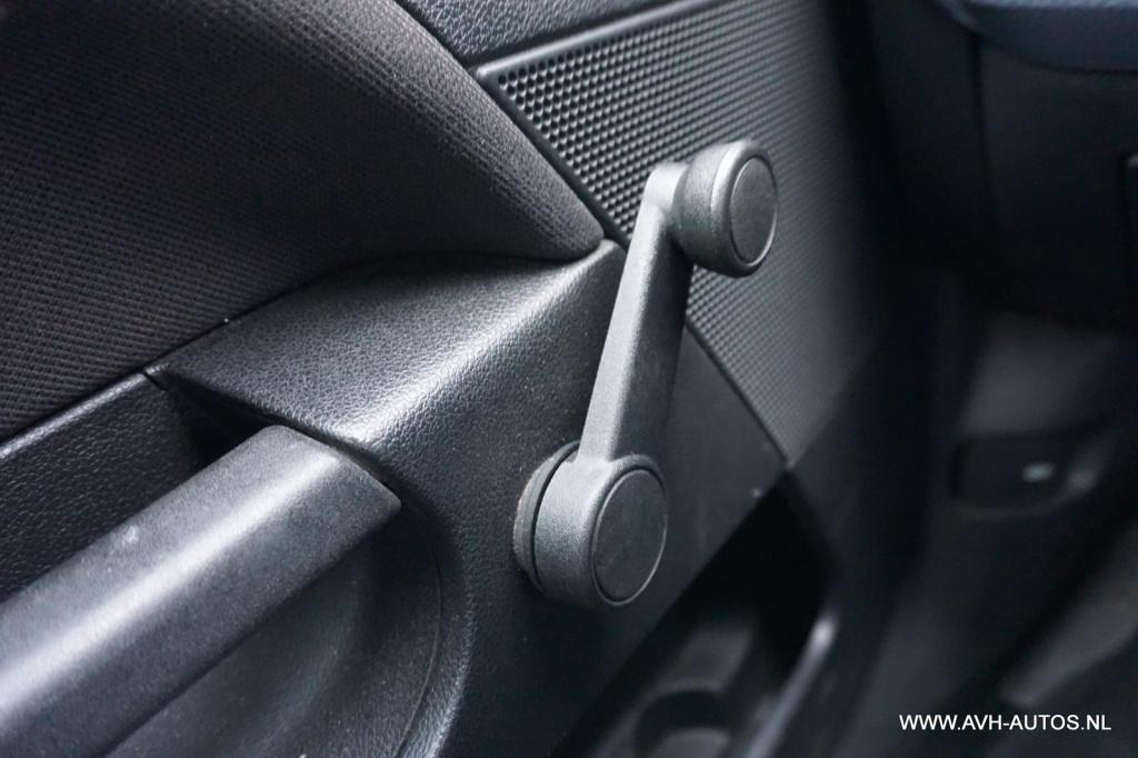 Ford Fiesta 1.3-8v cool & sound