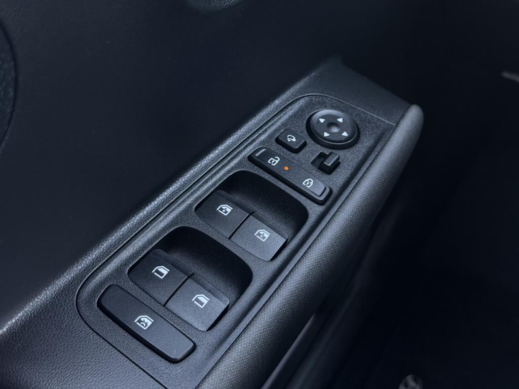 Hyundai Inster evolve plus 49 kwh apple/android carplay | lm-velgen |stoelv
