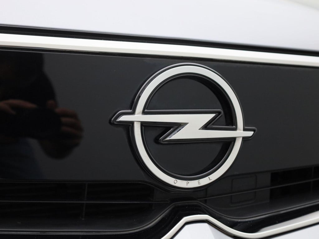 Opel Grandland 1.2 turbo business elegance | camera | navigatie | climate c
