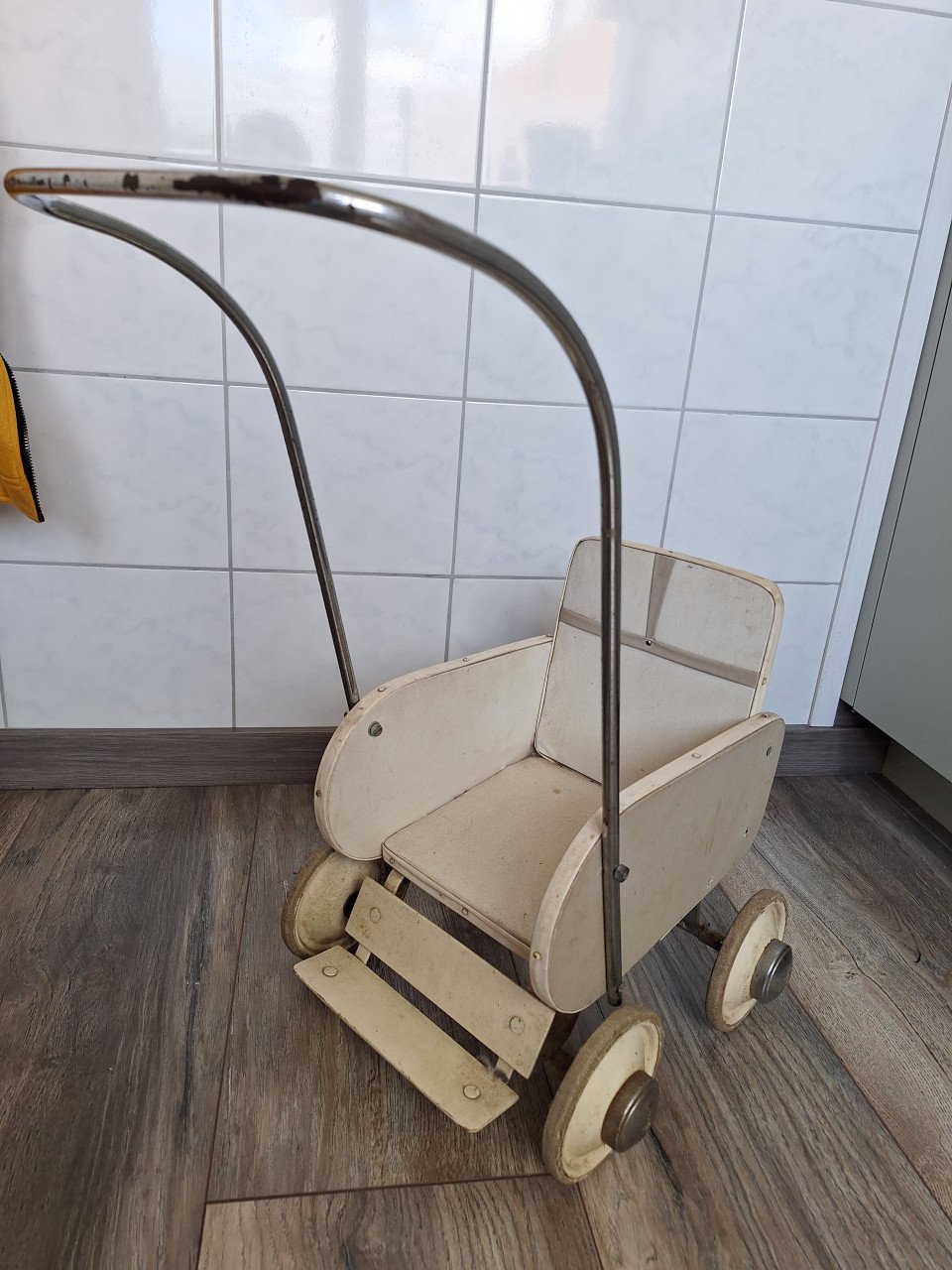 Poppen wagen retro jaren 70