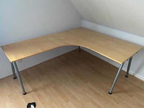 Hoekbureau IKEA